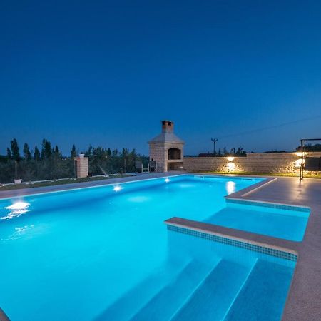 Poolincluded - Holiday Home Maslina Lisane Ostrovicke エクステリア 写真